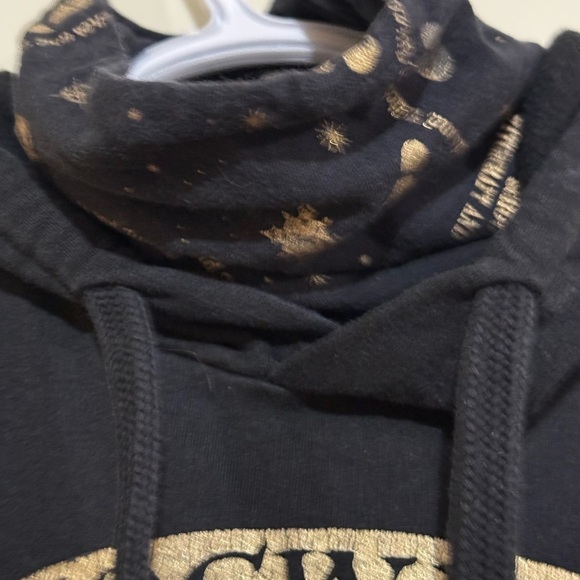 Black and Gold Hogwarts Crest Hoodie Sweatshirt - Picture 3 of 7